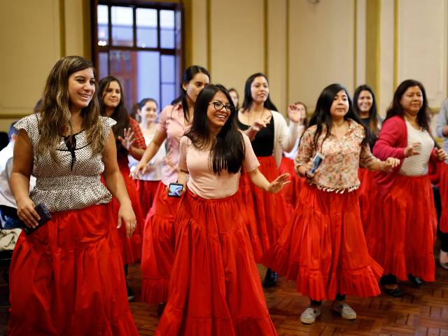 dancing experience peru